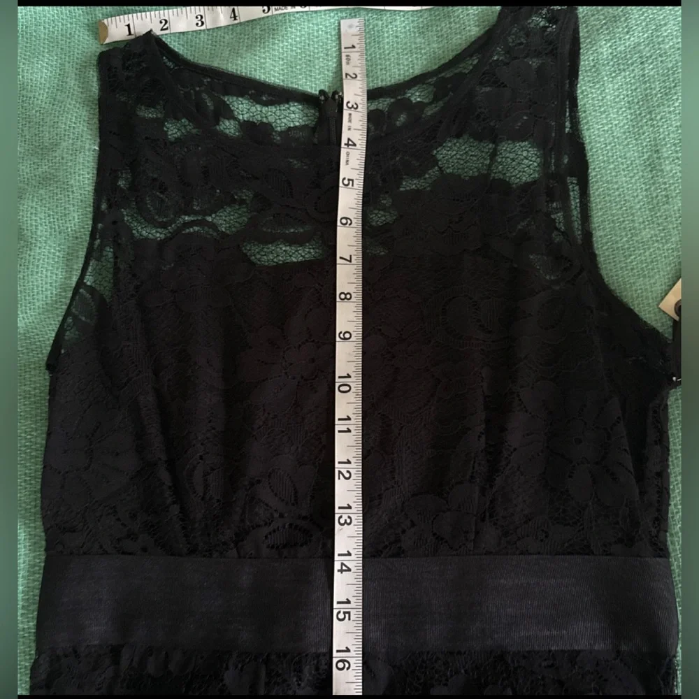 NWT BB Dakota Rylin Lace Dress, Sz 4 - Picture 11 of 16